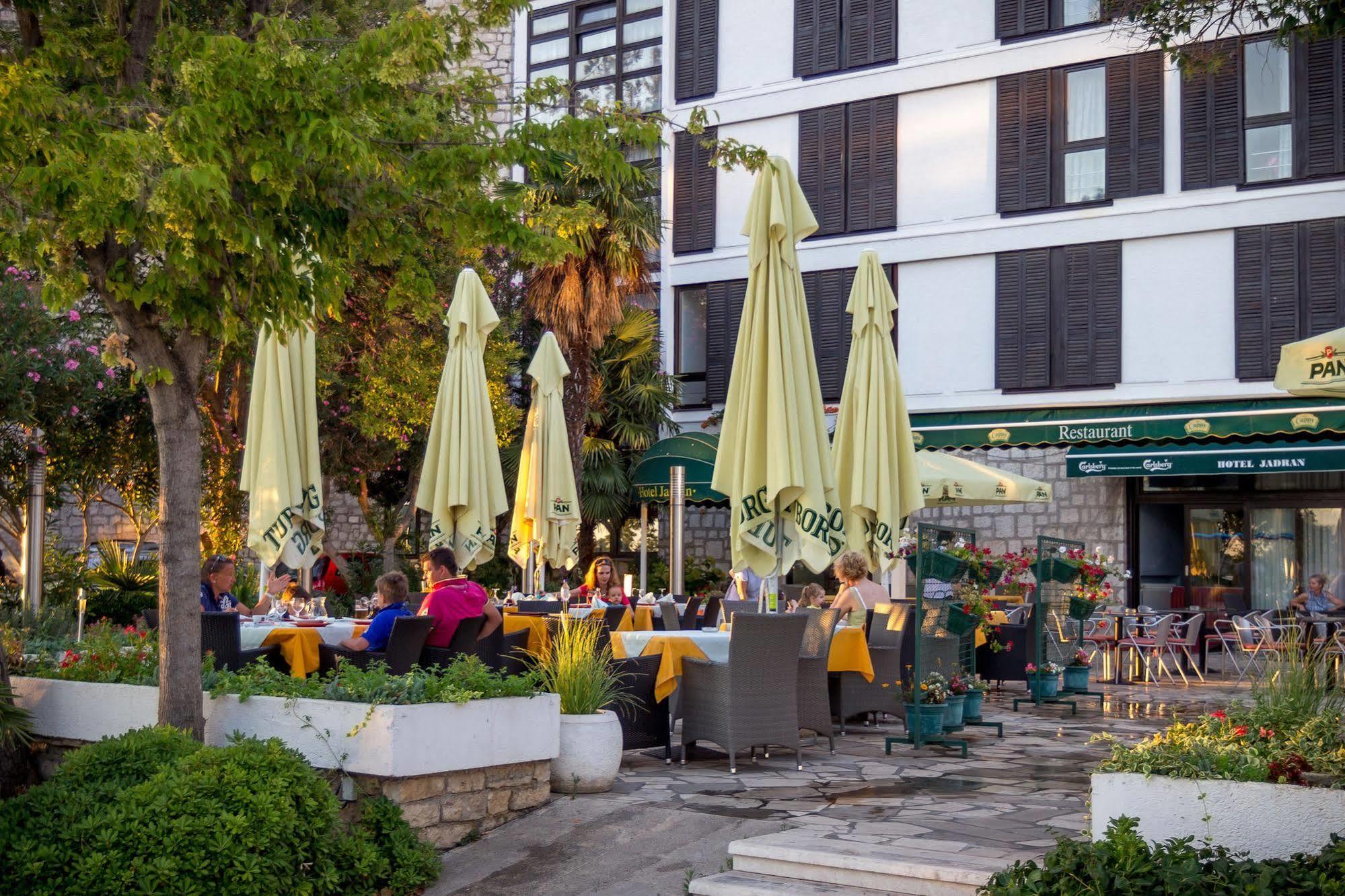 Hotel Jadran Šibenik Exteriör bild